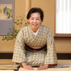 助六若女将　中村智景